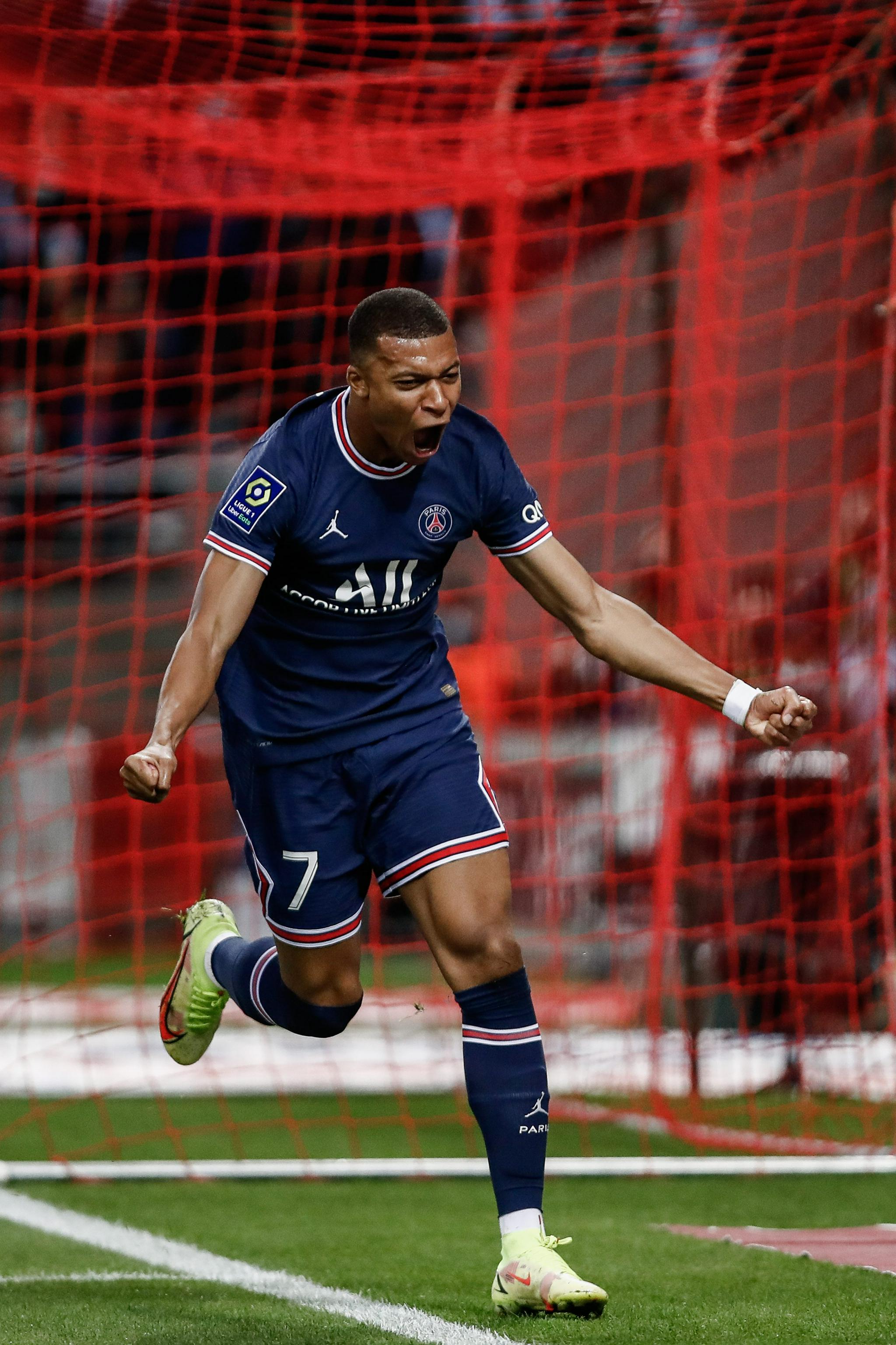 刘若钒：今年这一年挺不容易的，结果和过程都值得回味