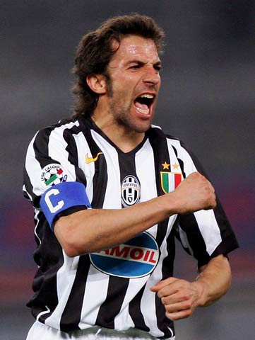 太阳报：卷入亚马尔分手事件的女网红喜欢KK，是名狂热足球迷（太阳报：牵涉亚马尔分手风波的女网红偏爱KK，是位铁杆足球迷）