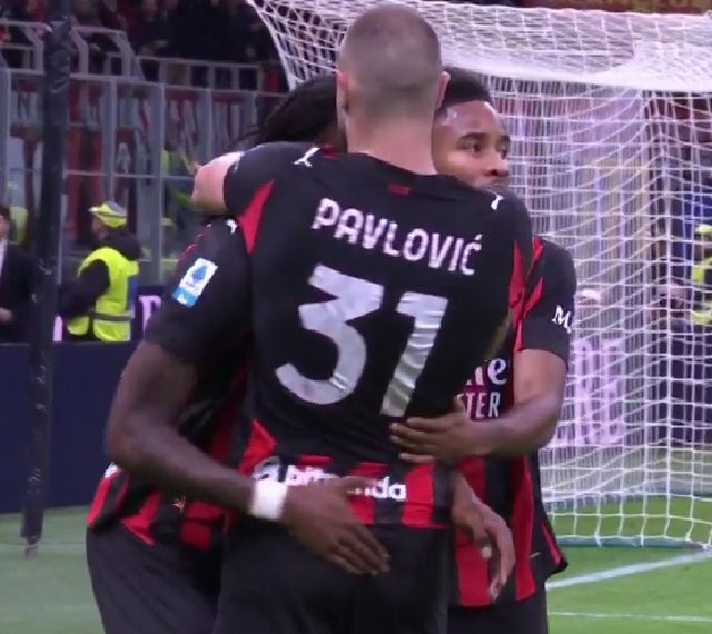 国米4-0横扫劲敌：劳塔罗连场破门状态回归，恩里克助攻令人欣喜