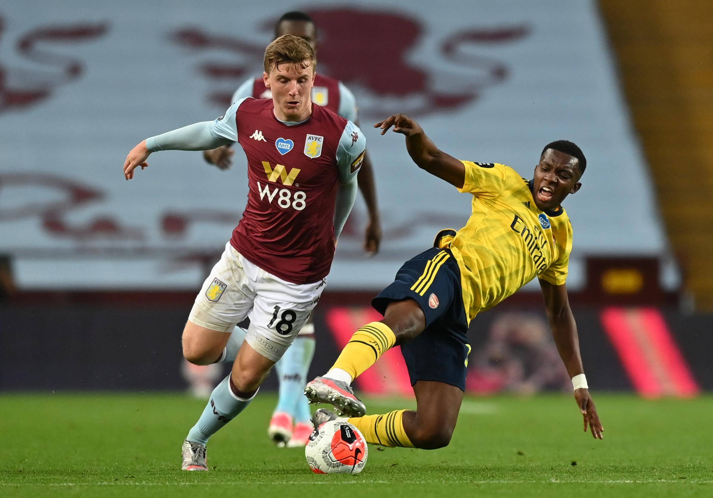 瑞天空：热刺、利物浦与扬-迪奥曼德的团队展开深度接触