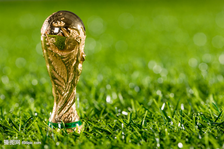 命中注定，狼队新援沃尔费手臂上有一个狼的文身