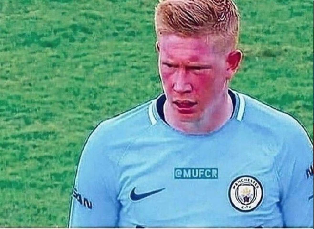 炸翻英超！穆里尼奥弃皇马转投利物浦？3大争议+10亿转会费，红军能逆袭？（英超震荡！穆里尼奥弃皇马投利物浦？三大争议+10亿转会预算，红军能逆袭？）