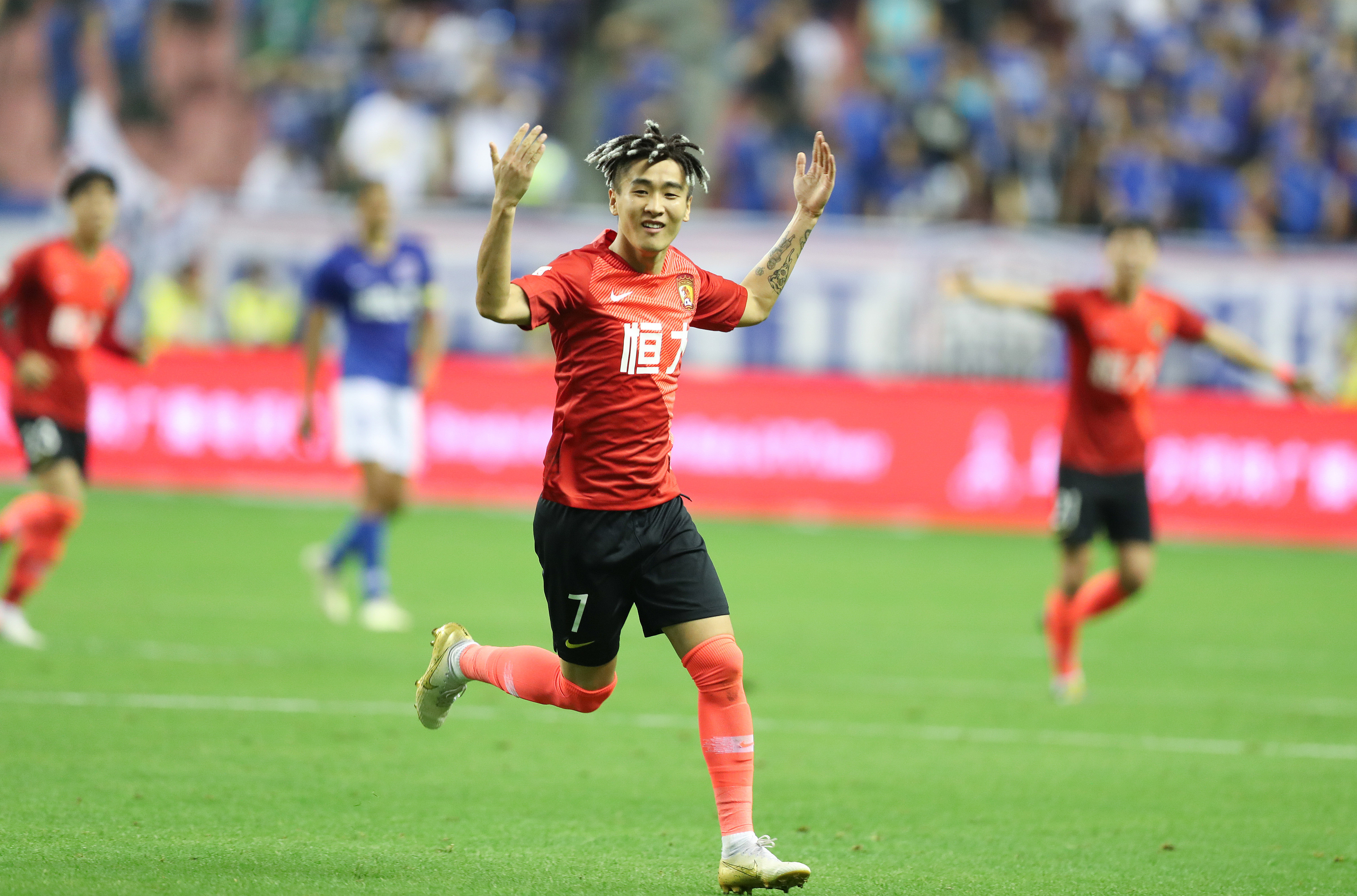 蒂亚戈·席尔瓦告别弗鲁米嫩塞：共度时光虽短，却将终生难忘（蒂亚戈·席尔瓦向弗鲁米嫩塞道别：短暂相伴，铭记一生）