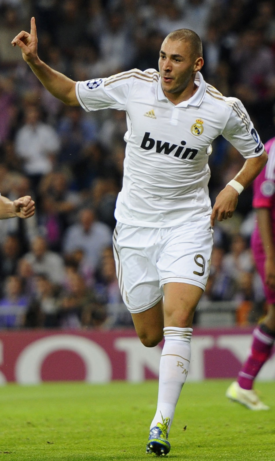 富特雷：亚马尔会成为世界最佳球员，但他得赶紧找个女朋友（富特雷：亚马尔有望成为世界第一，但得尽快交个女朋友）