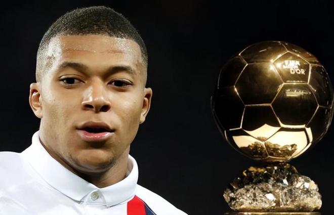 记者：巴洛特利与达曼协作的传闻不实，没有球队有意签下他（记者否认巴洛特利将与达曼联手的传闻，暂无球队愿意签下他）