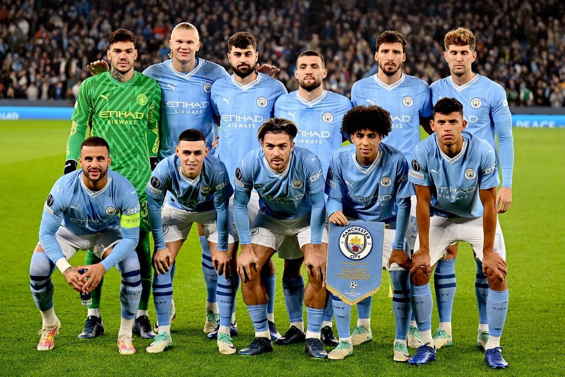 菲尔-琼斯谈马奎尔传中：我不知道他有这种能力，没在训练中见过（菲尔-琼斯评马奎尔传中：训练从未见过，没想到他还有这手）