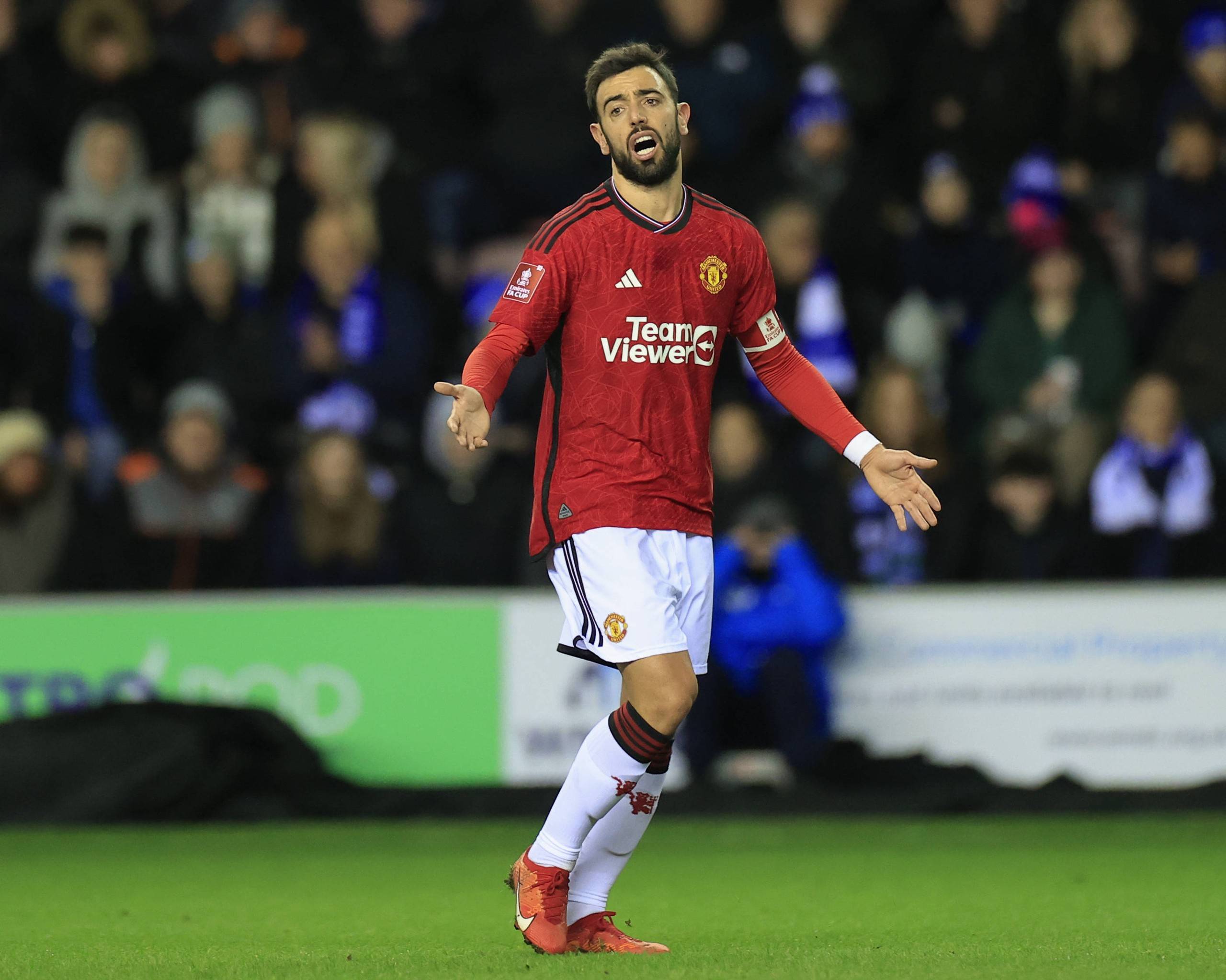 残特奥会举重比赛在东莞石龙开赛，134名运动员参与力量角逐