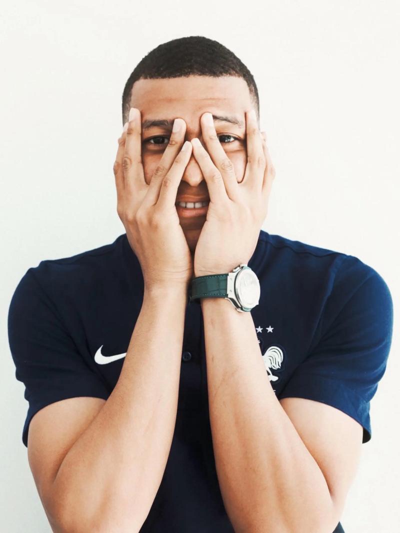 半场战报：乌迪内斯0-1热那亚，马利诺夫斯基点射