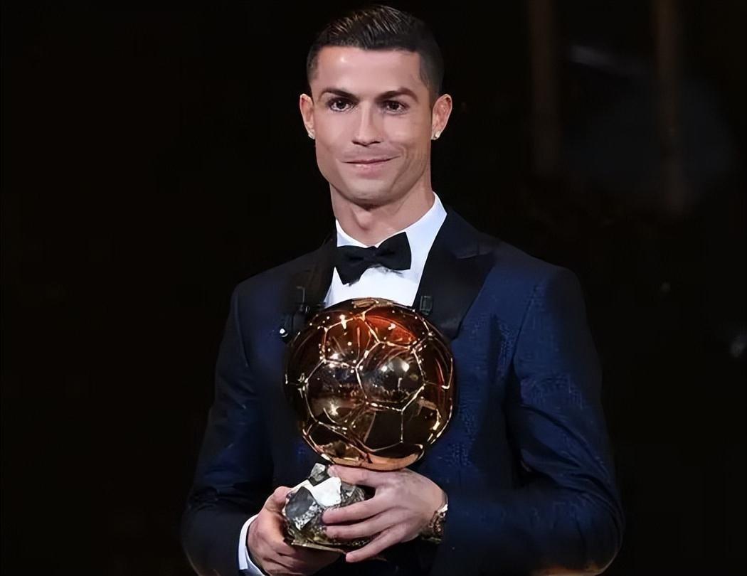 欧冠前一天换帅，布鲁日官方：前海港主帅莱科接手球队